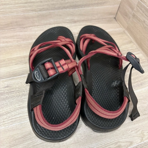 Chaco ZX2 Vibram Outdoor Sport Sandals Strappy w/ Toe Strap Women's size 7 - Picture 5 of 9